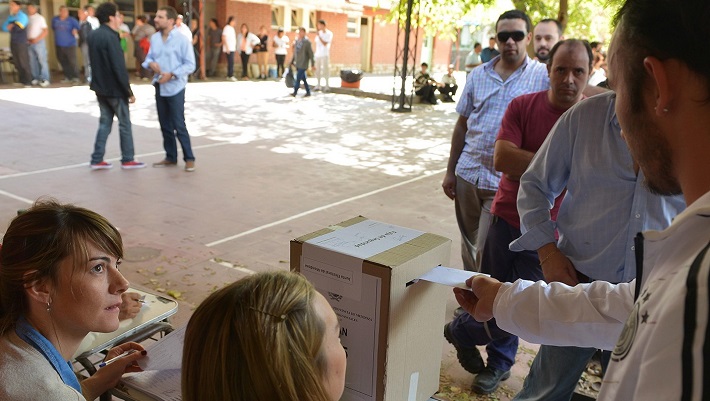 El gobernador Rodolfo Suarez hizo oficial la convocatoria a elecciones y se votará antes que en la Nación