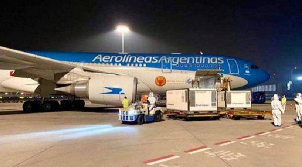 Aerolíneas Argentinas prepara una megaoperación de 10 vuelos para traer vacunas desde China