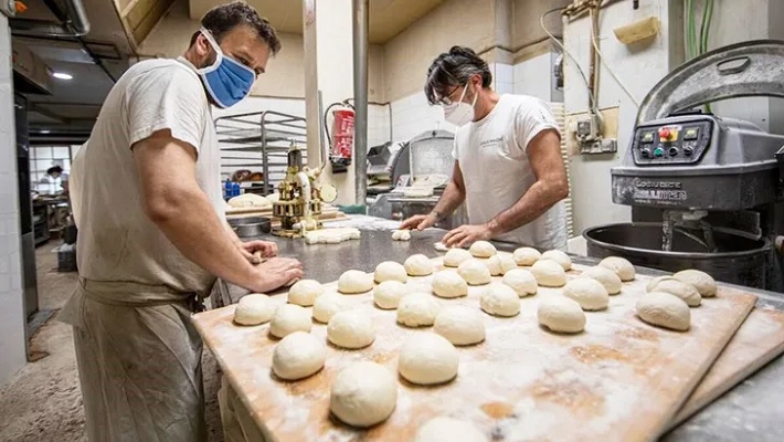 No hubo acuerdo entre panaderos y Comercio: el pan puede llegar a $450