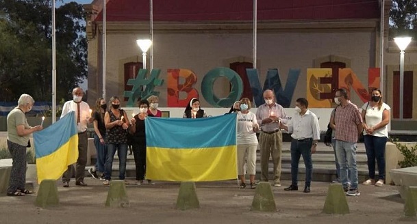 La comunidad ucraniana de General Alvear realizó una caminata por la paz mundial