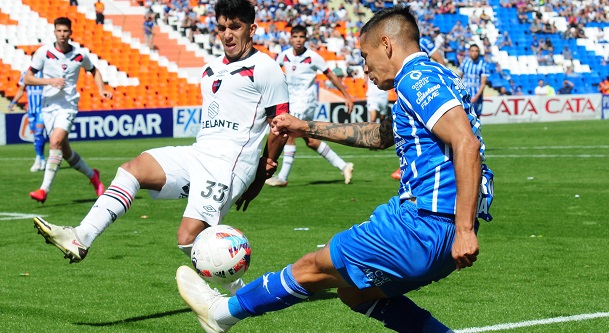 Godoy Cruz empató con Newell´s 2 a 2 en el Malvinas Argentinas