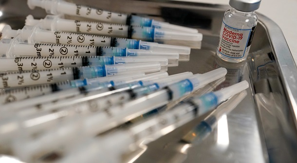Mendoza recibirá 66 080 vacunas de Moderna para completar esquemas con combinación