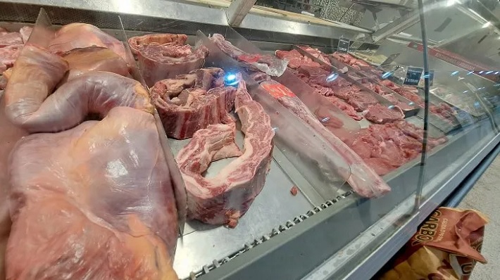 Gobierno anuncia descuentos del 10% para la compra de carne vacuna con tarjeta de débito