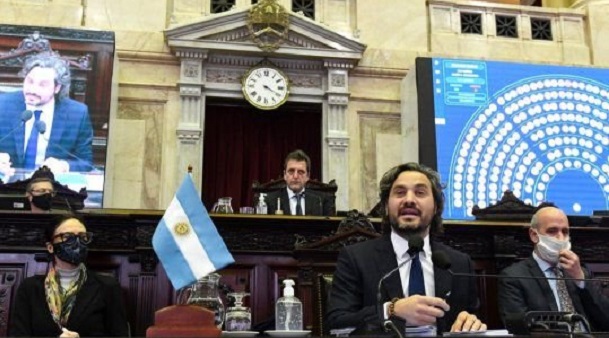 Cafiero defendió el plan de Gobierno con anuncios sobre nuevas vacunas y críticas a la oposición