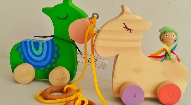 Día de la Niñez: cómo conseguir juguetes artesanales, ropa y disfraces a buen precio