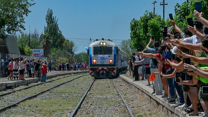 Volvió el tren de pasajeros a Mendoza en una prueba para habilitar definitivamente el servicio