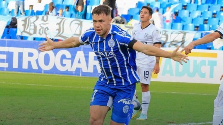 Godoy Cruz festejó en Mendoza y hundió todavía más a Independiente