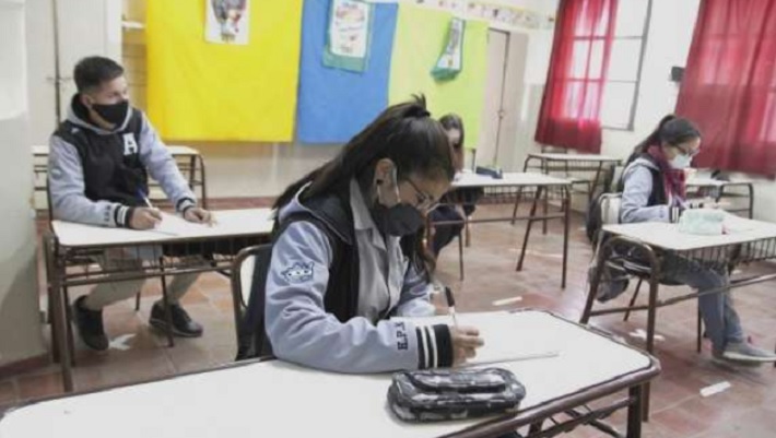 Mendoza no eliminará la repitencia en las escuelas secundarias