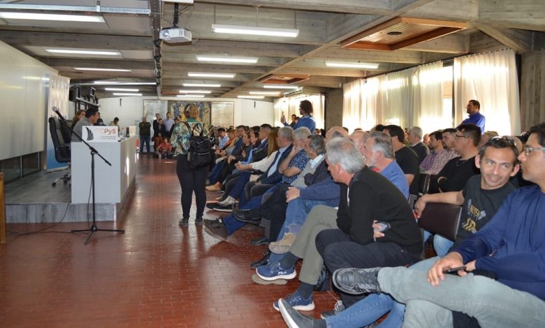ProyectAr Mendoza reunió más de 200 estudiantes universitarios para hablar sobre los trenes