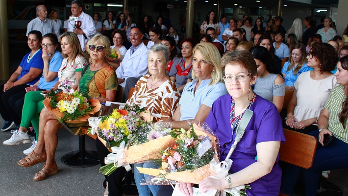 8 de mayo: El Hospital Schestakow entregó reconocimientos a las mujeres de la institución y del Area Sanitaria San Rafael