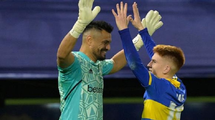 Boca superó a Nacional desde los penales y se clasificó a los cuartos de final