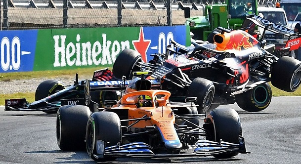 Ricciardo aprovechó accidente para conquistar el Gran Premio de Italia