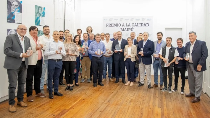 En la primera edición de los Premio Calidad Maipú; distinguieron a 25 empresas