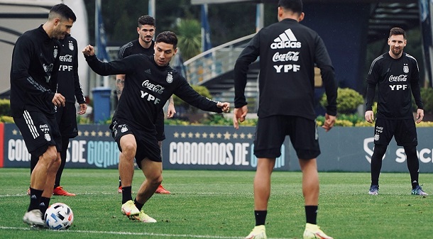 Argentina pule detalles antes del duelo ante Perú