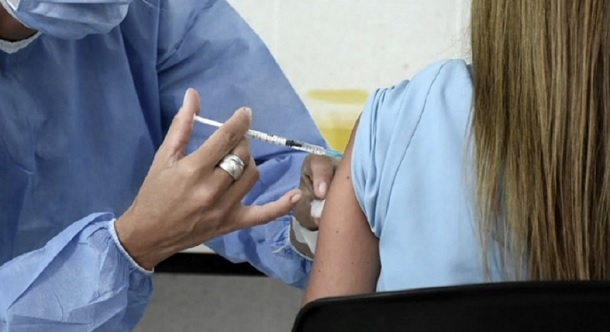 Más de 770 mil personas no tienen el esquema de vacunación completo en Mendoza
