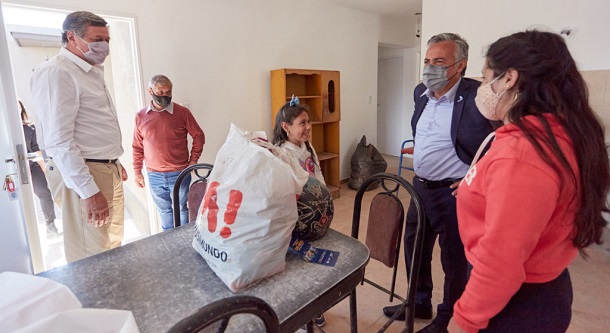 Se entregaron 44 viviendas a personas que vivían en un asentamiento de Las Heras