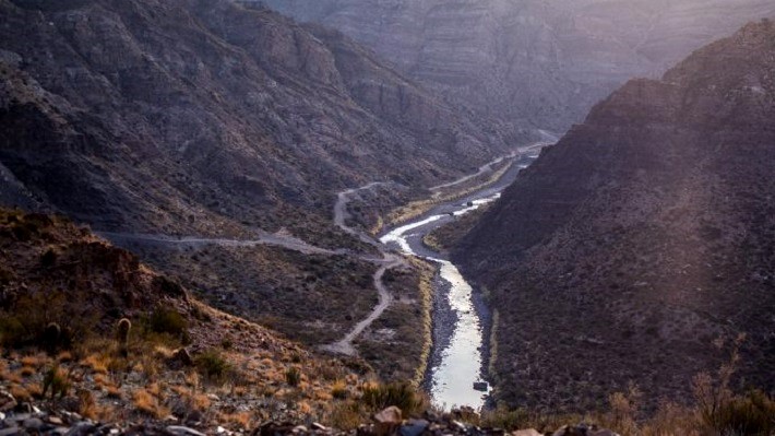 Vialidad realizó la apertura del nuevo camino a la futura presa de El Baqueano