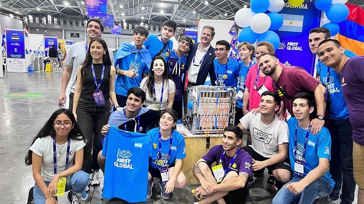 Con 8 jóvenes mendocinos, Argentina salió subcampeón del mundial de robótica