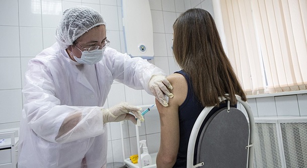 La franja etaria entre 30 y 39 años es la más rezagada para vacunarse en Mendoza