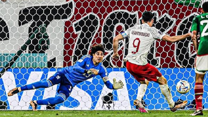 México y Polonia tropezaron con la misma piedra empatando a cero el duelo del debut
