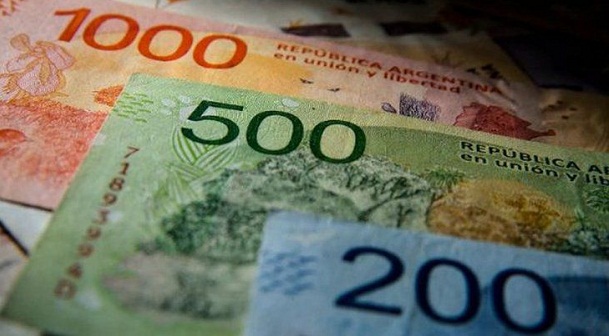 Descartan la posibilidad de que el Gobierno imprima billetes de mayor denominación