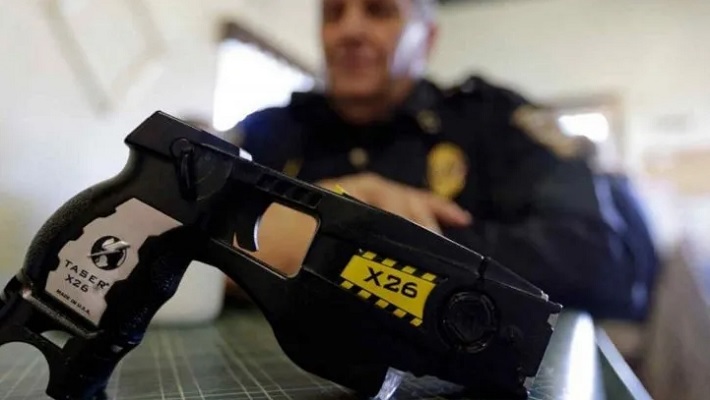 Aníbal Fernández confirmó la compra de pistolas Taser para las fuerzas federales