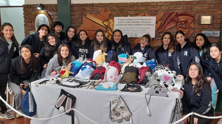 Alumnas de la Ebyma llevan adelante proyecto solidario con un merendero de La Pichana