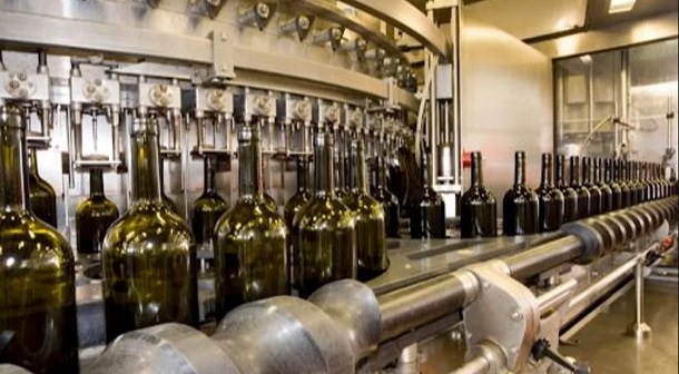 Insólito problema para la industria del vino: faltan botellas