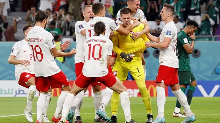 Polonia frenó el sueño saudí con una victoria que les permite ponerse al frente del grupo C