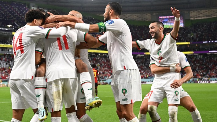 Marruecos encarriló su clasificación a octavos al imponerse por 2-0 a una pobre Bélgica
