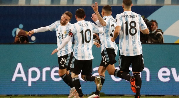 Argentina goleó a Bolivia y espera afilada los cuartos